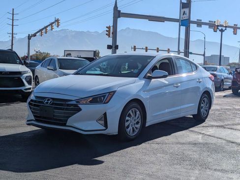 Used 2019 Hyundai Elantra SE w/ Cargo Package image 9