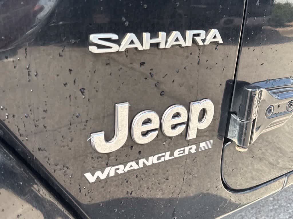 Used 2023 Jeep Wrangler Unlimited Sahara w/ Cold Weather Group AWD/4WD image 10