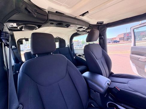 Used 2016 Jeep Wrangler Sport w/ Quick Order Package 24S AWD/4WD image 24