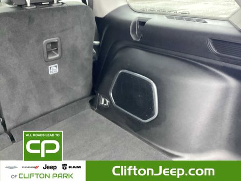 Used 2023 Jeep Grand Cherokee 30th Anniversary image 8