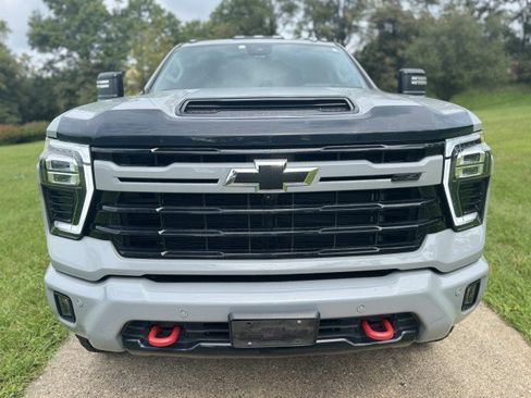 Used 2024 Chevrolet Silverado 2500 LTZ w/ LTZ Plus Package AWD/4WD image 10