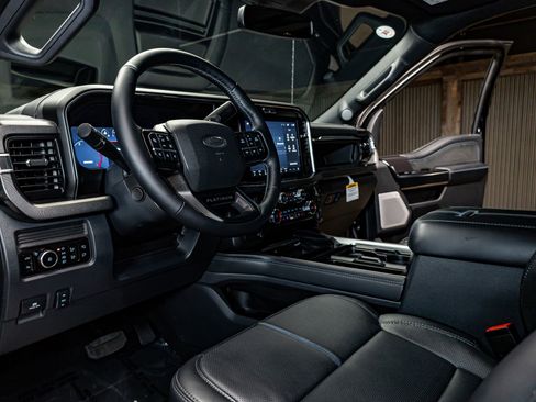 Used 2026 Ford F250 Platinum image 17