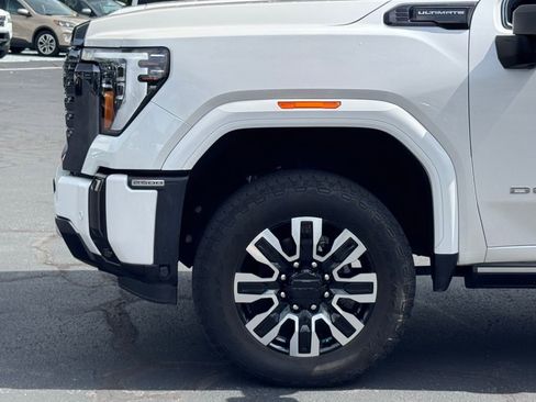 Used 2024 GMC Sierra 2500 Denali Ultimate w/ Max Trailering Package AWD/4WD image 39