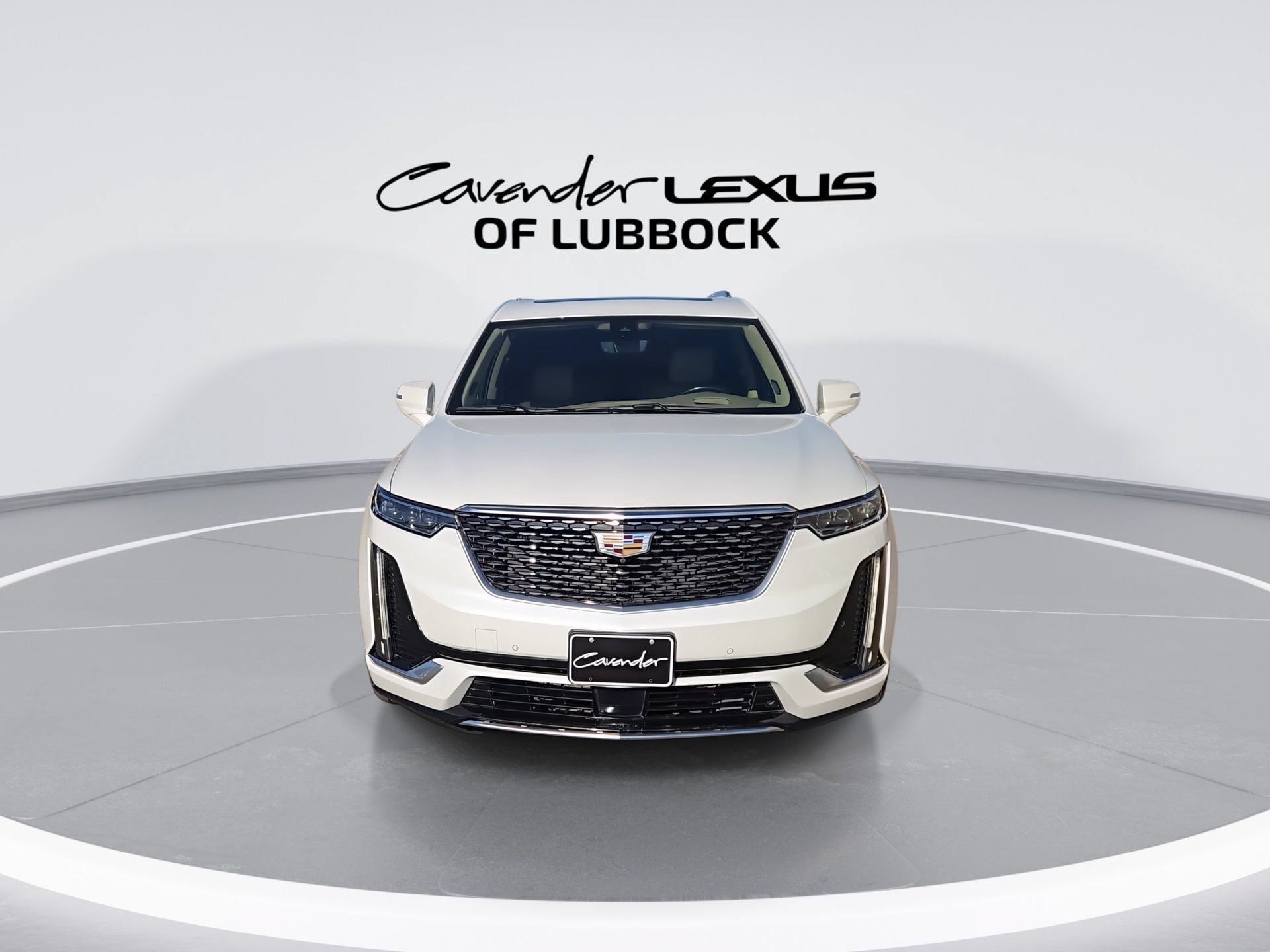 Used 2020 Cadillac XT6 Premium Luxury w/ Platinum Package FWD image 3
