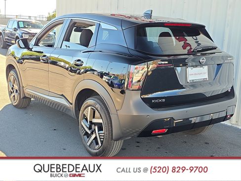 Used 2025 Nissan Kicks SV FWD image 5