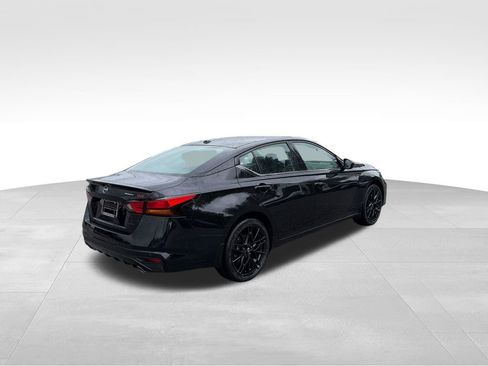 New 2026 Nissan Altima 2.5 SR w/ SR Midnight Edition Package AWD/4WD image 6
