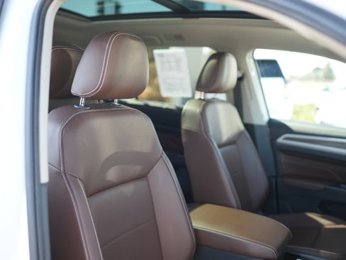 Certified 2023 Volkswagen Atlas SEL image 22