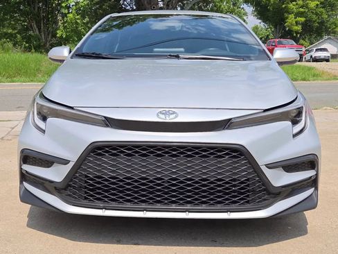 Used 2025 Toyota Corolla SE FWD image 4