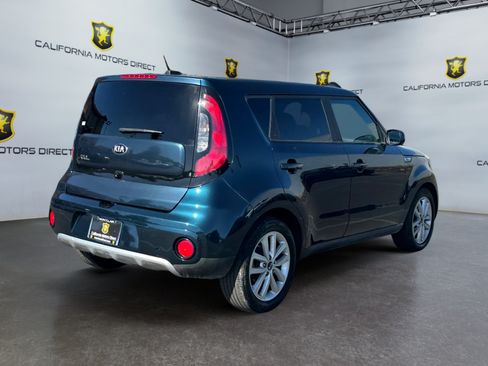 Used 2018 Kia Soul + w/ Audio Package FWD image 5