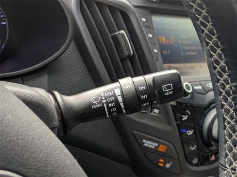 Used 2016 Hyundai Veloster Turbo image 20