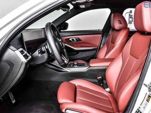 Used 2025 BMW 330i xDrive Sedan w/ M Sport Package image 13