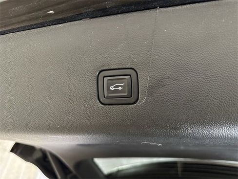 Certified 2020 Chevrolet Traverse LT image 27