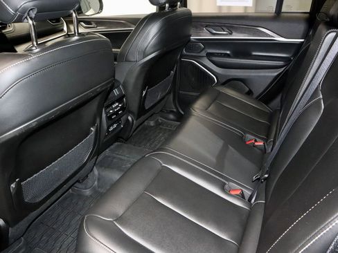 Used 2025 Jeep Grand Cherokee Limited 4xe image 22