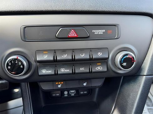 Used 2017 Kia Sportage LX w/ LX Popular Package image 40