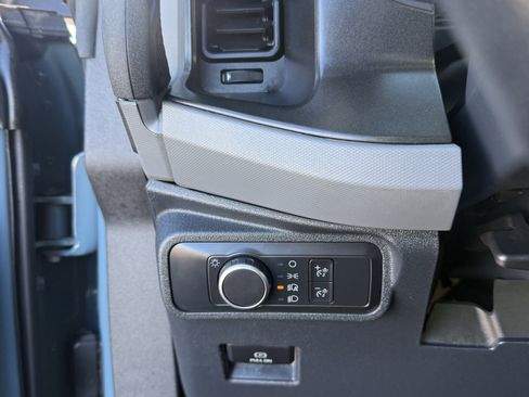 Used 2022 Ford Bronco Black Diamond image 26