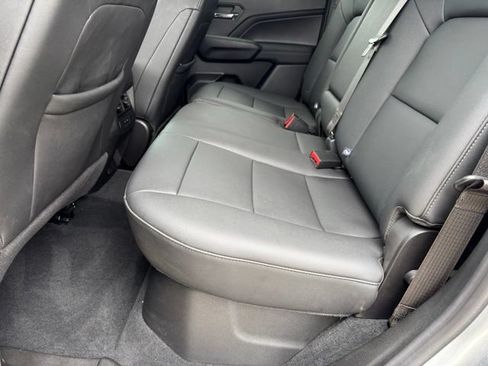 Certified 2025 GMC Canyon Elevation w/ Convenience Package AWD/4WD image 8