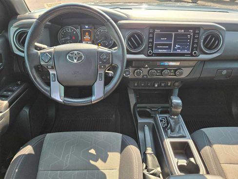 Used 2022 Toyota Tacoma TRD Off-Road w/ Technology Package AWD/4WD image 22