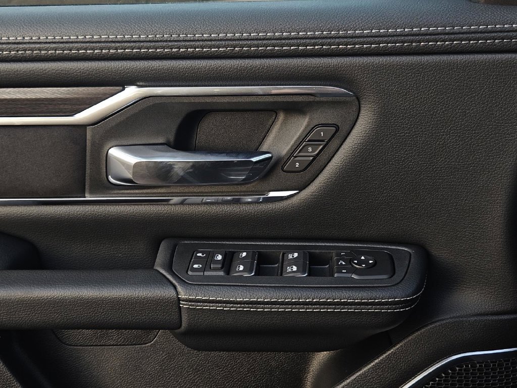 Used 2026 RAM 1500 Laramie w/ Night Edition AWD/4WD image 11