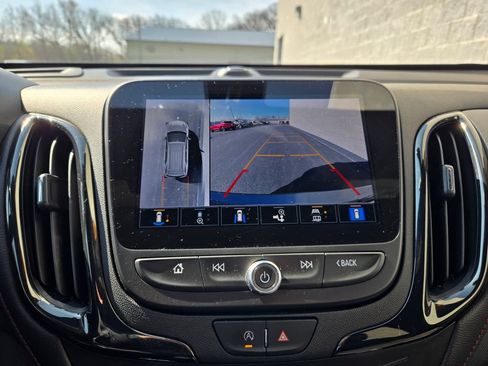 Used 2023 Chevrolet Equinox RS AWD/4WD image 25