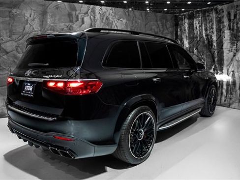 Used 2024 Mercedes-Benz GLS 63 AMG 4MATIC image 23