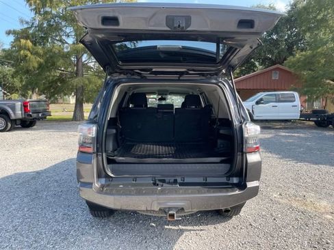 Used 2017 Toyota 4Runner SR5 image 21