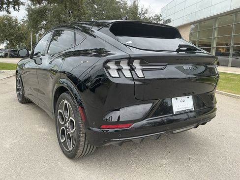 Used 2021 Ford Mustang Mach-E GT image 7