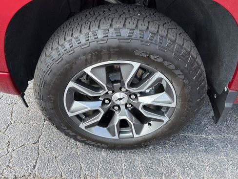 Used 2024 Chevrolet Silverado 1500 RST AWD/4WD image 36