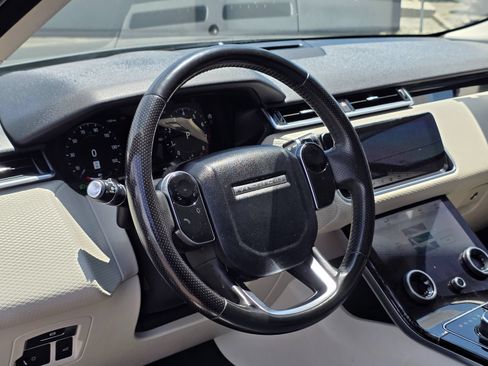 Used 2018 Land Rover Range Rover Velar S AWD/4WD image 12