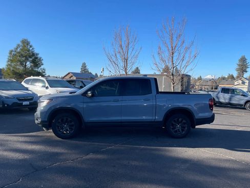 Used 2023 Honda Ridgeline Sport image 5