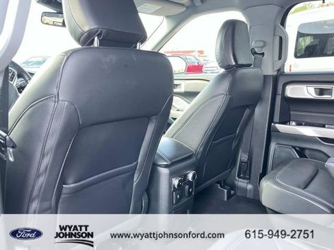 Certified 2023 Ford Explorer Limited w/ Limited Technology Package AWD/4WD image 21
