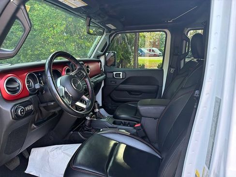 Used 2021 Jeep Gladiator Rubicon AWD/4WD image 13