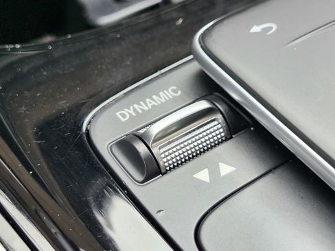 Used 2021 Mercedes-Benz GLA 250 4MATIC w/ Premium Package image 32