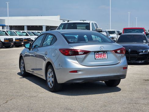 Used 2016 MAZDA MAZDA3 i Sport FWD image 5