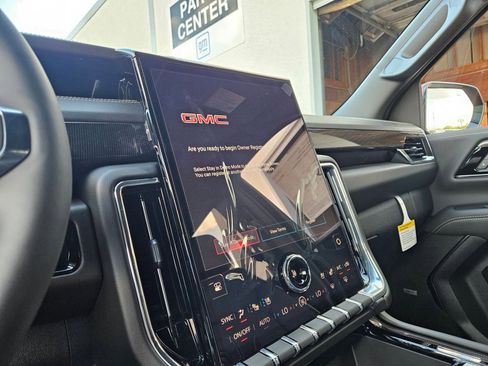 New 2026 GMC Yukon Elevation w/ Elevation Premium Package AWD/4WD image 16