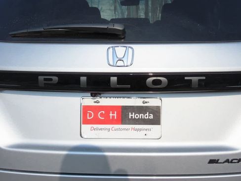 New 2026 Honda Pilot Black Edition image 7