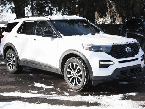 Used 2022 Ford Explorer ST image 1