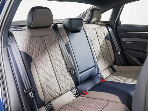 New 2026 Audi A6 Prestige image 10