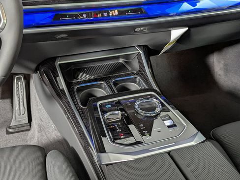 New 2026 BMW i7 xDrive60 image 29