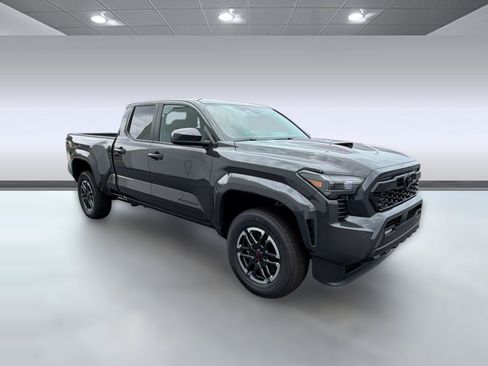Used 2026 Toyota Tacoma TRD Sport RWD image 7