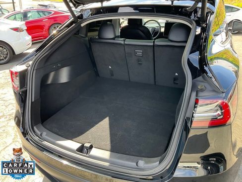 Used 2022 Tesla Model Y Performance image 8