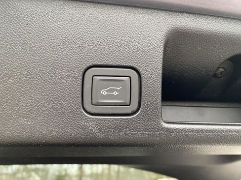 Used 2024 Chevrolet Equinox EV RS image 14