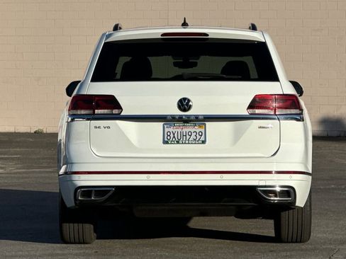 Used 2021 Volkswagen Atlas SE w/ Panoramic Sunroof Package image 4