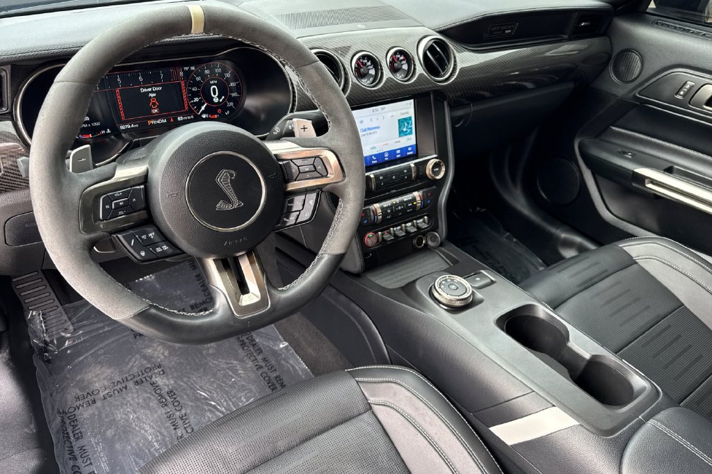 Used 2022 Ford Mustang Shelby GT500 w/ Technology Package RWD image 5