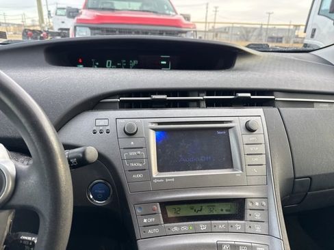 Used 2012 Toyota Prius Three image 10