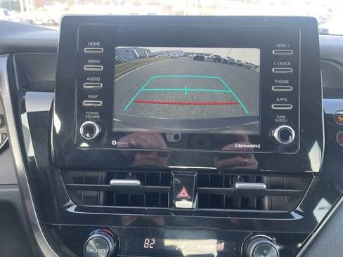 Used 2021 Toyota Camry SE image 16