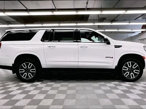 Used 2024 GMC Yukon XL AT4 AWD/4WD image 16