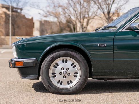 Used 1994 Jaguar XJ6 image 4
