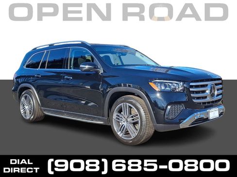Used 2026 Mercedes-Benz GLS 450 4MATIC image 1