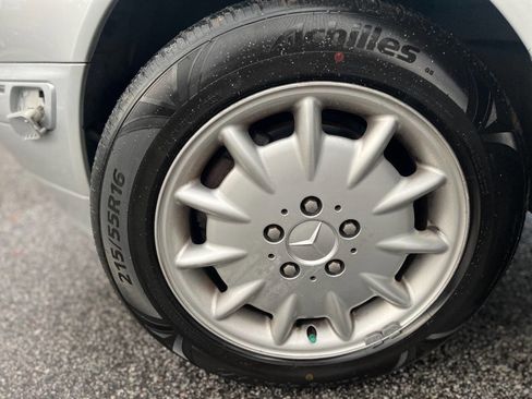 Used 2001 Mercedes-Benz E 320 E 320 4dr Sedan image 25