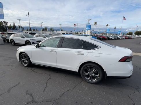 Certified 2023 Honda Accord EX image 6